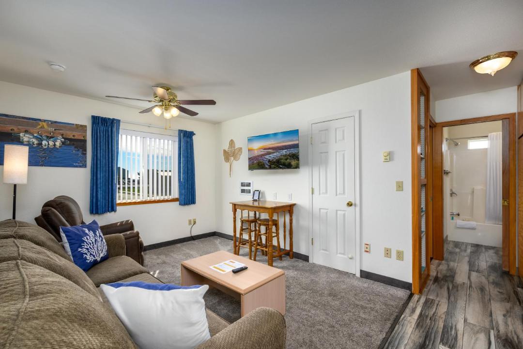 Photo of Others in Harbor