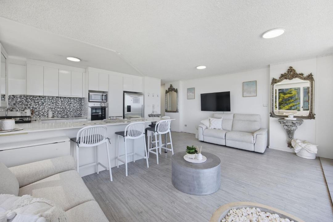 Photo of Others in Main Beach