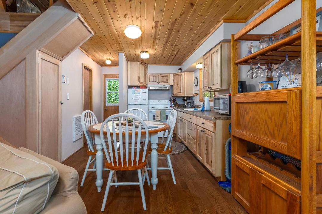 Photo of Others in Packwood