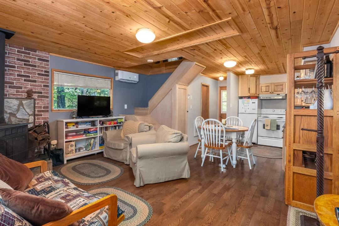 Photo of Others in Packwood