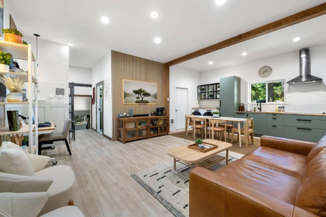 Photo of Others in Lakeside