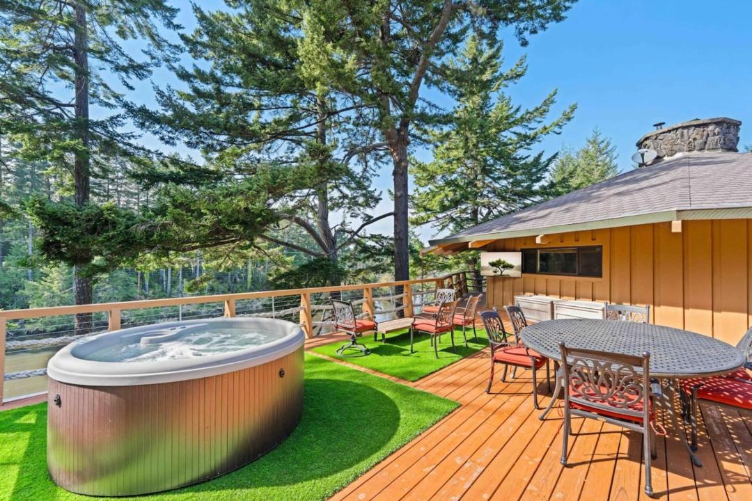 Photo of Others in Saunders Lake