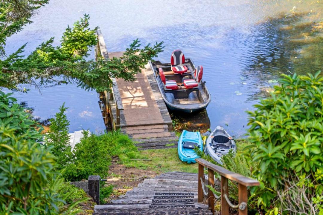 Photo of Others in Saunders Lake