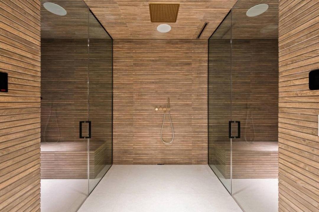 Photo of Bathroom in Beverly Glen