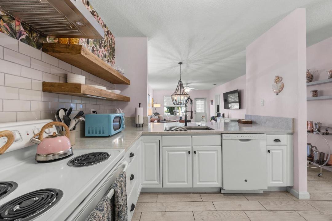 Photo of Kitchen in Coquina Gables