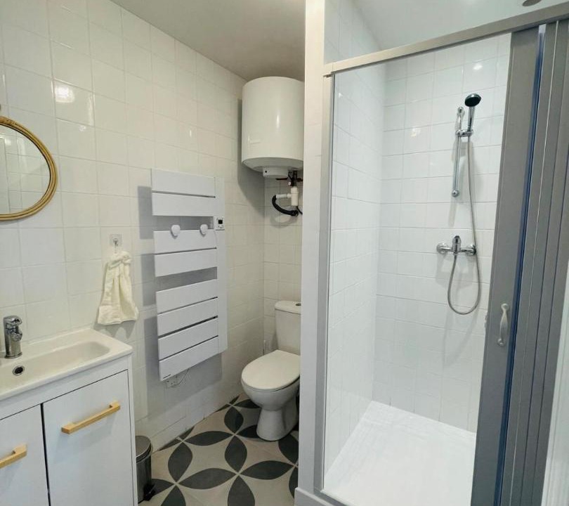 Photo of Bathroom in Saint-Jean-d'Angely