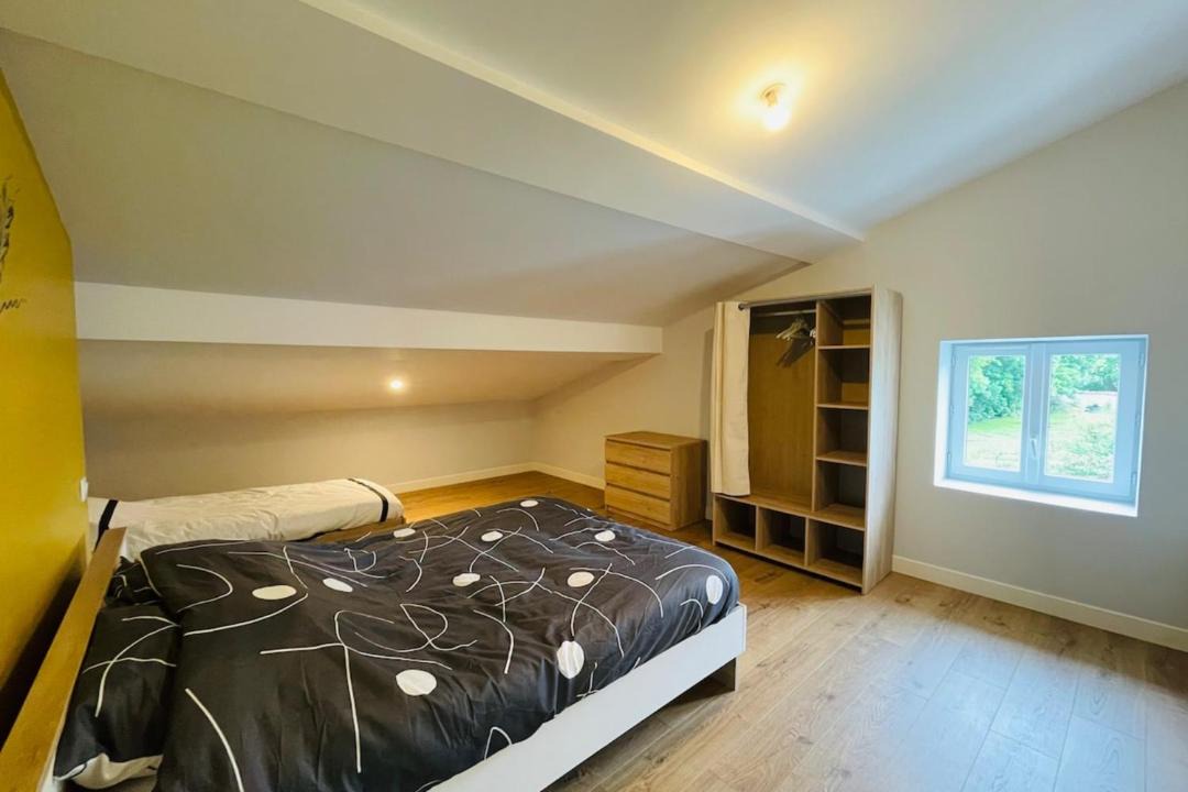 Photo of Bedroom in Asnieres-la-Giraud