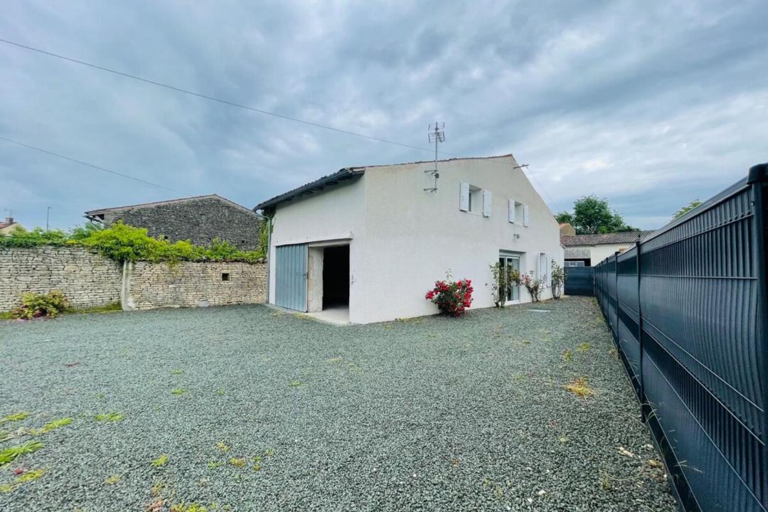 Photo of Others in Asnieres-la-Giraud