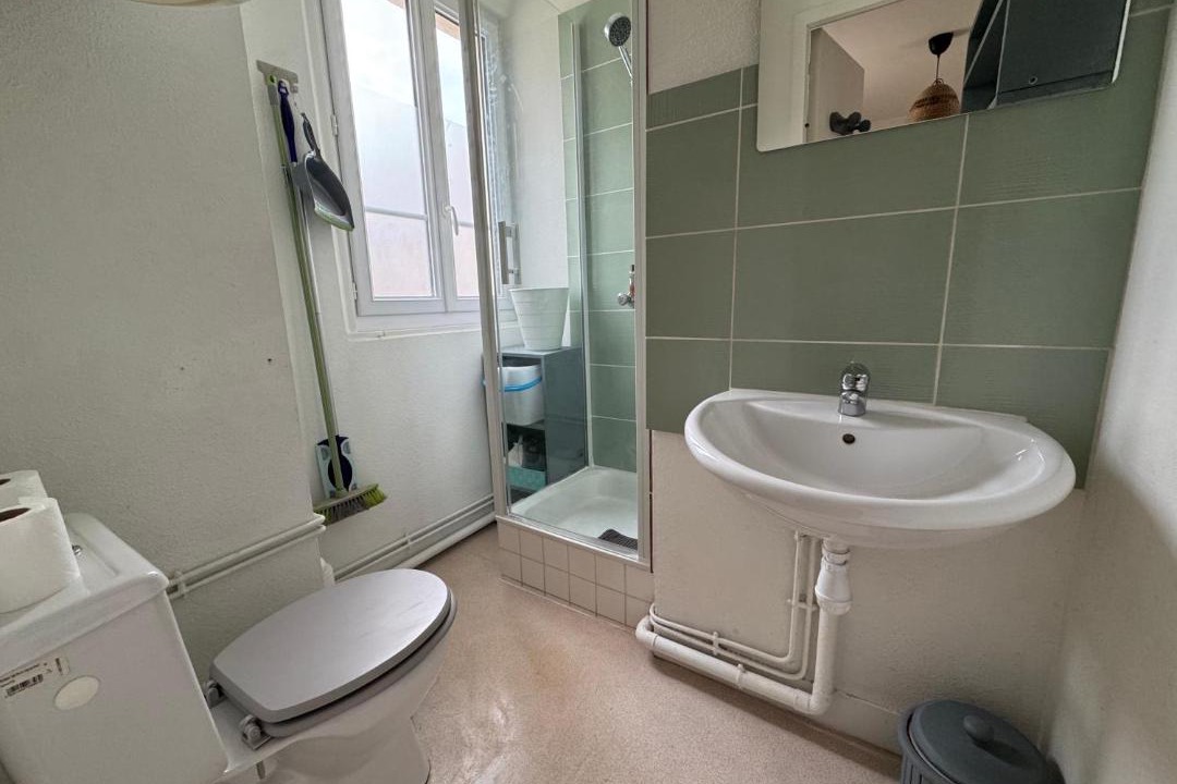 Photo of Others in Theatre