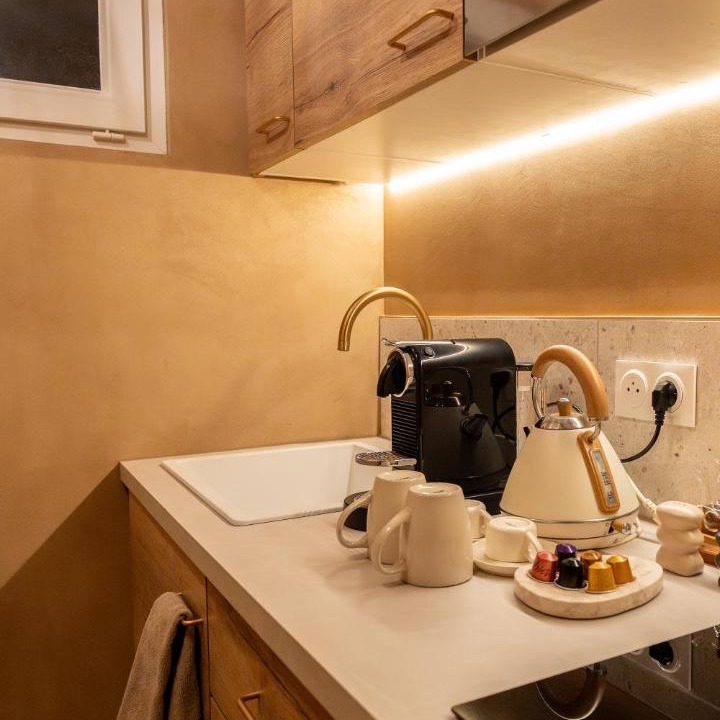 Photo of Others in Anatole France Danton