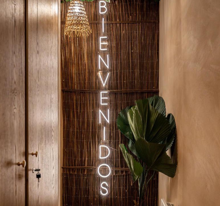 Photo of Others in Anatole France Danton