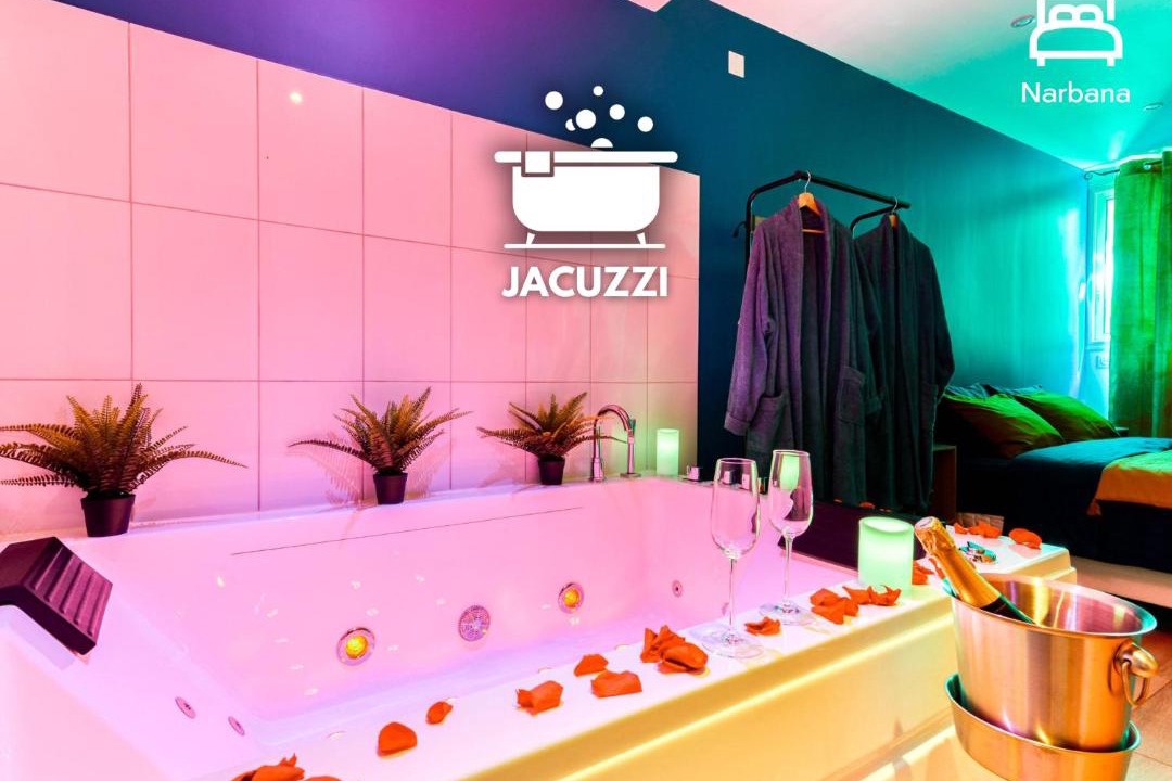 Photo of Bathroom in Anatole France