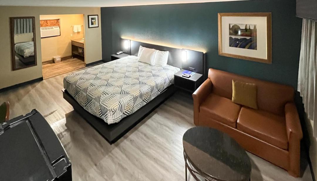 Photo of Others in Ira