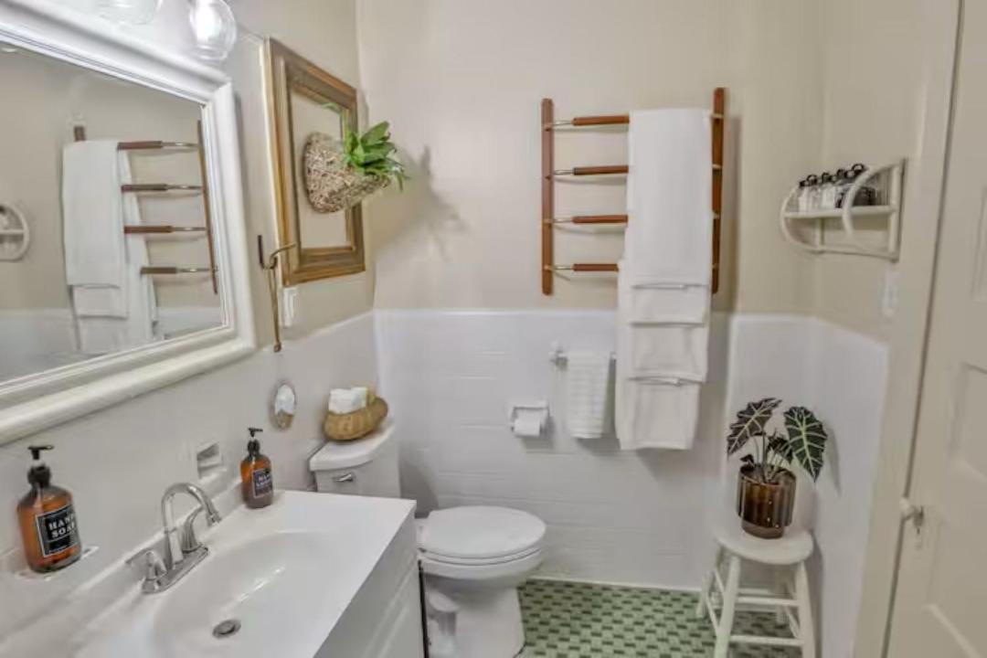 Photo of Bathroom in Main - Military Plaza
