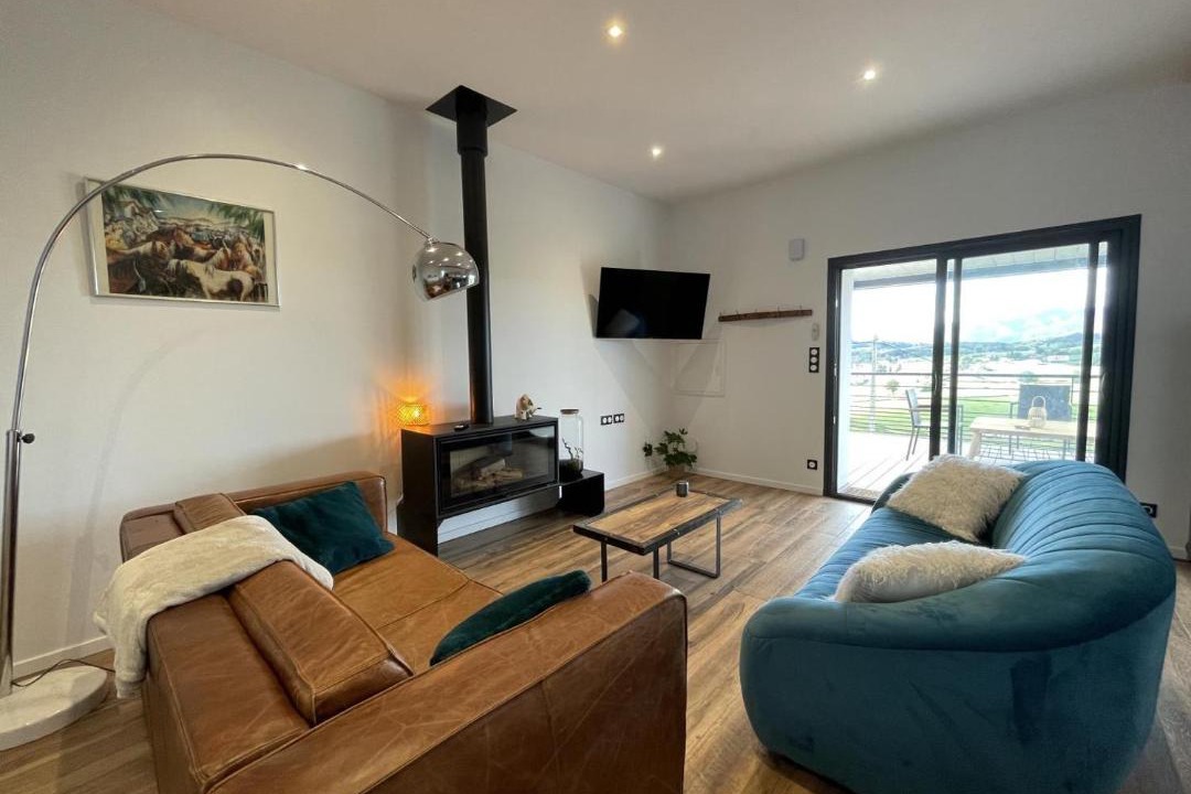 Photo of Others in Iholdy