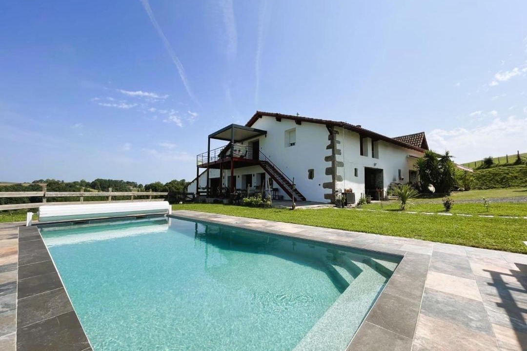 Photo of Others in Iholdy