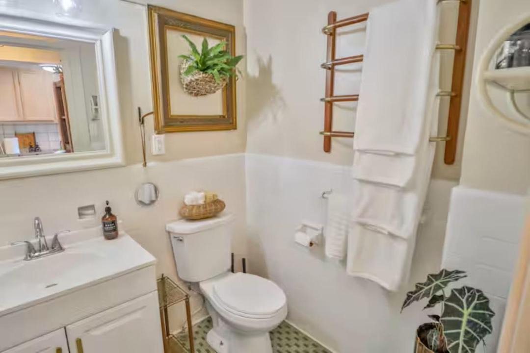 Photo of Bathroom in Main - Military Plaza