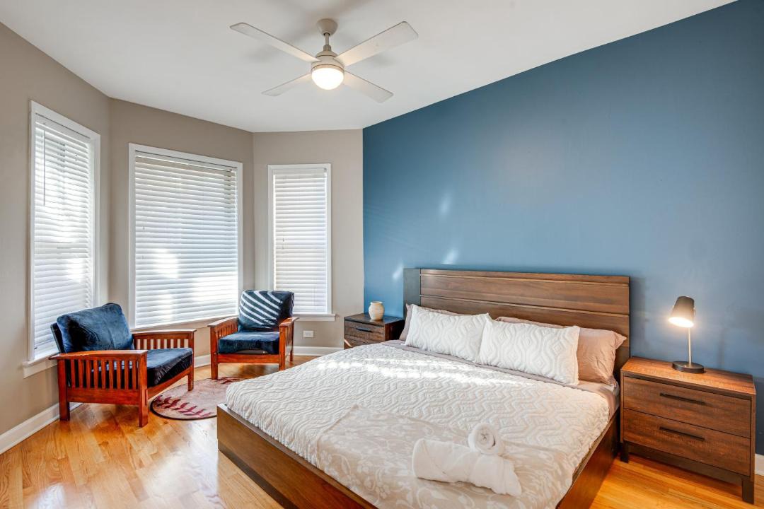 Photo of Bedroom in Wrigleyville