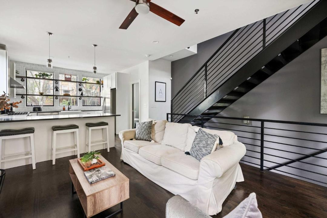 Photo of Others in Poncey-Highland