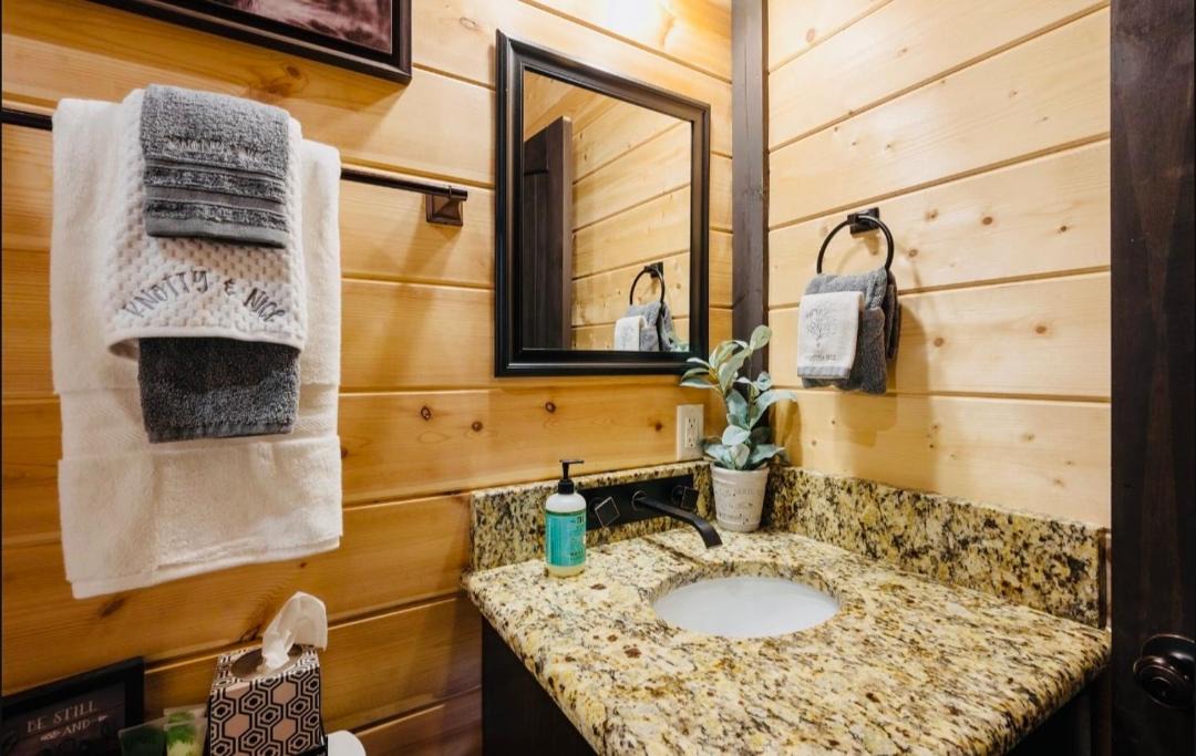 Photo of Bathroom in Hochatown