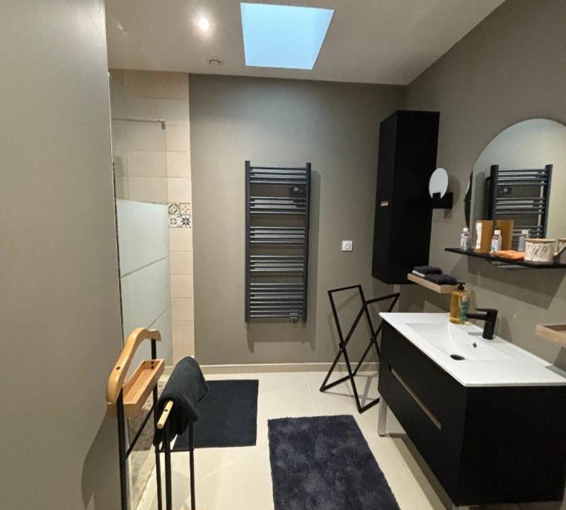 Photo of Others in Berson