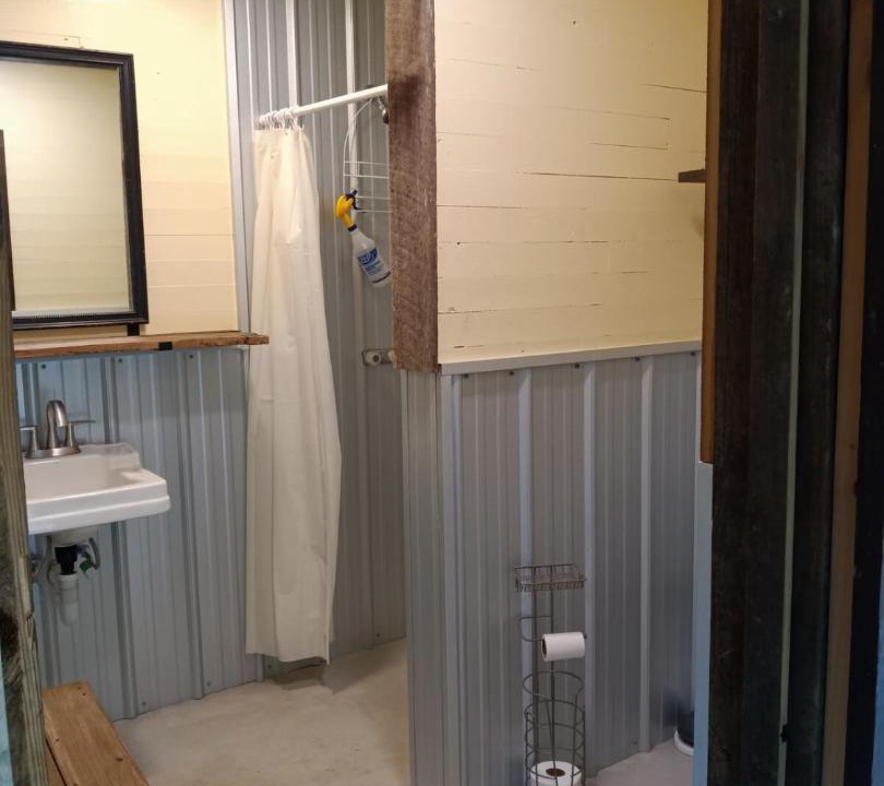 Photo of Bathroom in Cosby
