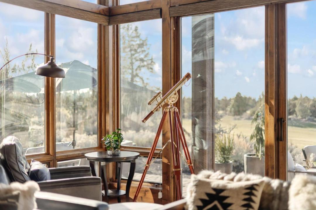 Photo of Others in Pronghorn