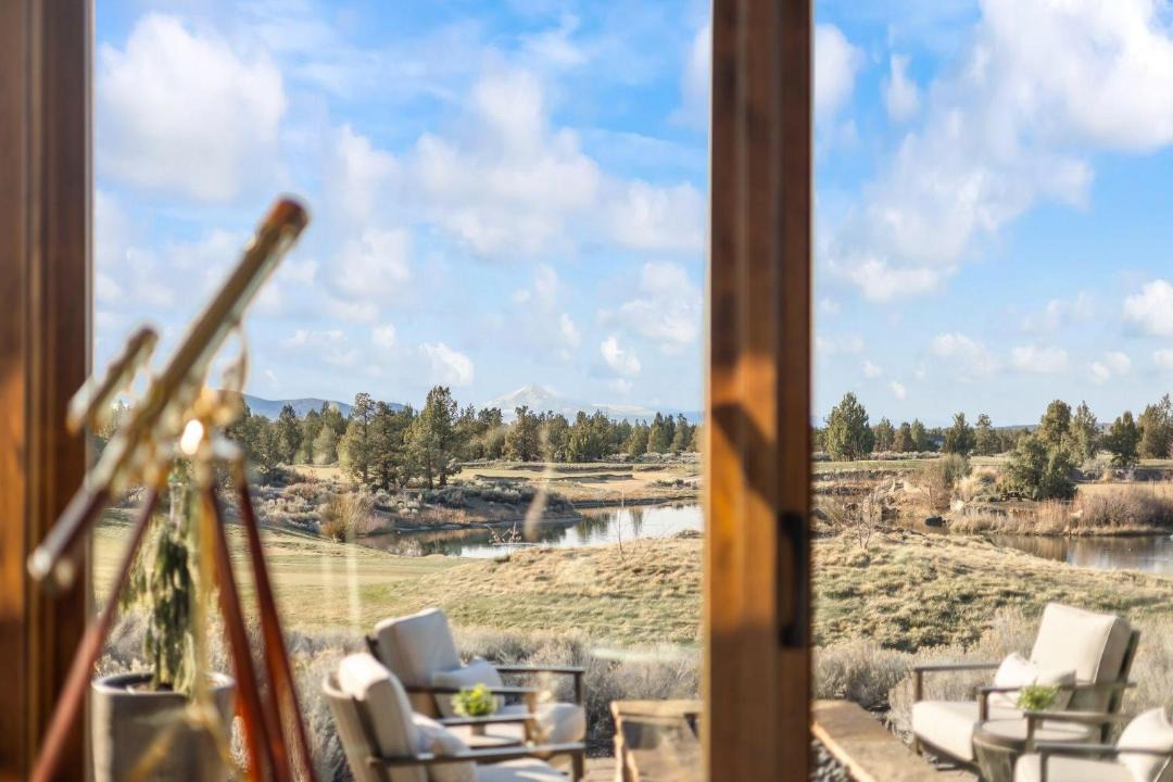 Photo of Others in Pronghorn