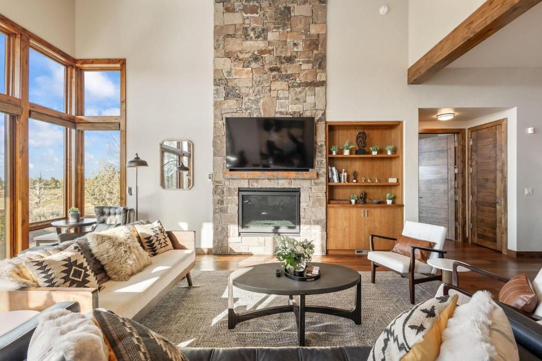 Photo of Others in Pronghorn