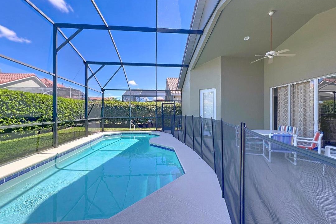 Photo of Patio Balcony in Tuscan Hills