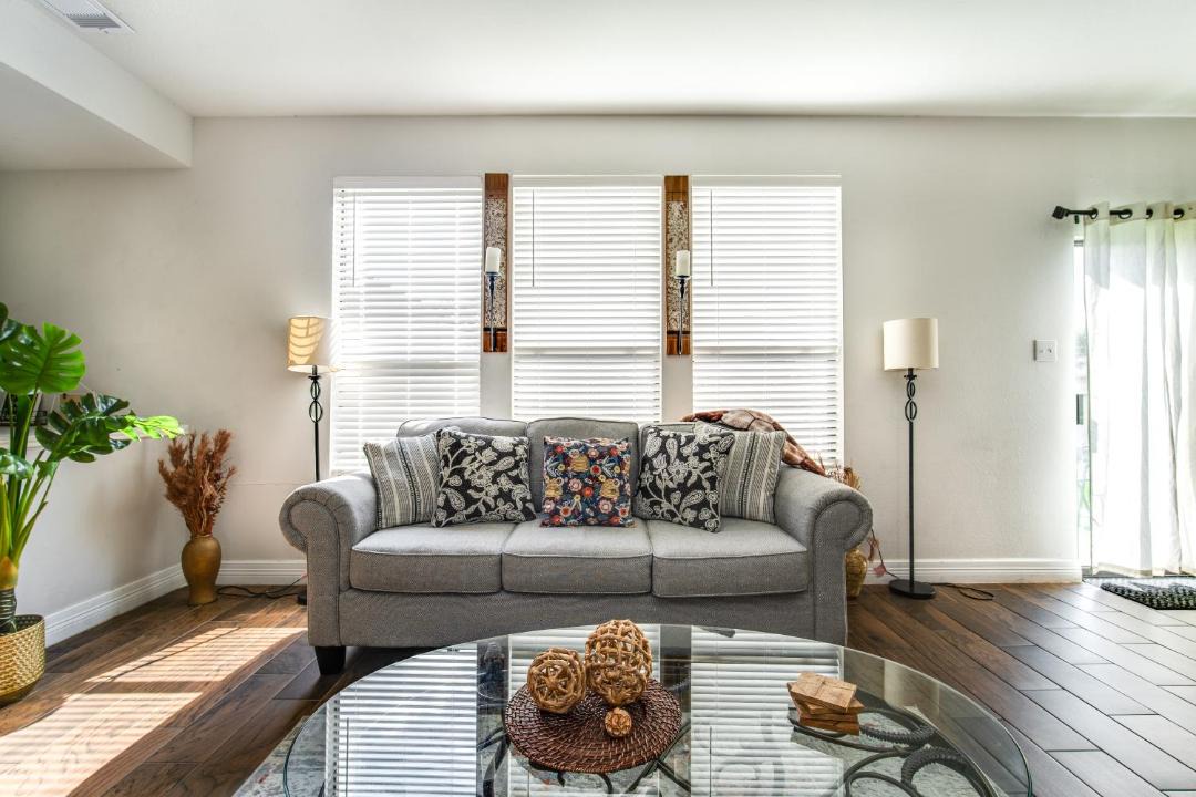Photo of Livingroom in Mission Bend