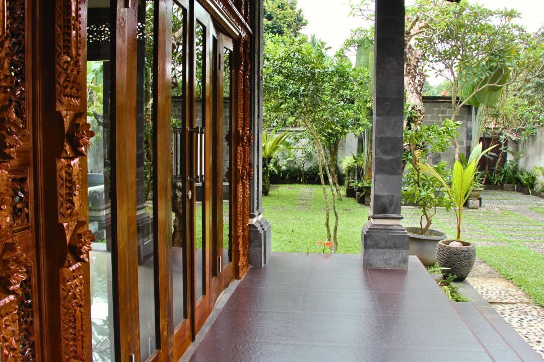 Photo of Others in Tembuku