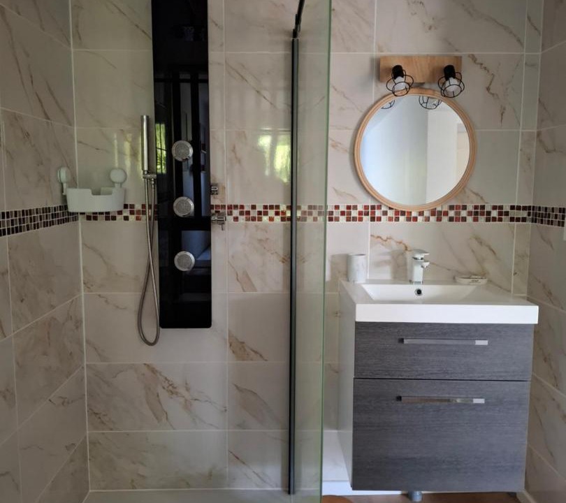 Photo of Bathroom in Montsoue