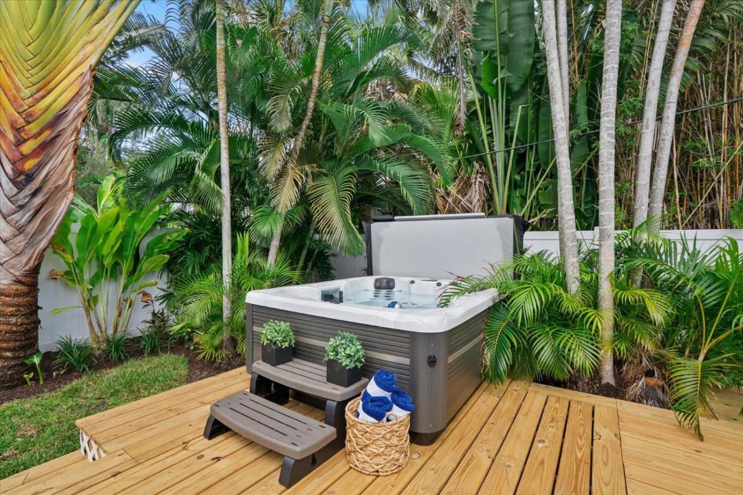 Photo of Others in River District