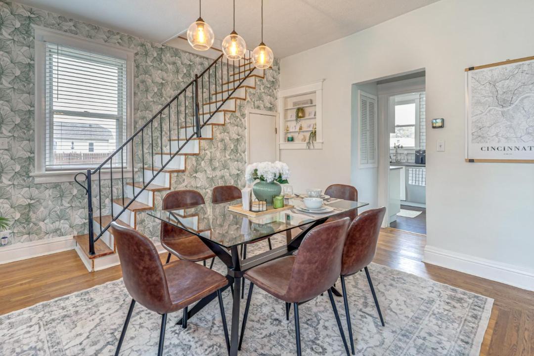 Photo of Others in Oakley