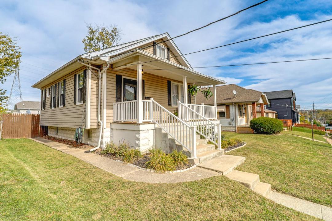 Photo of Others in Oakley