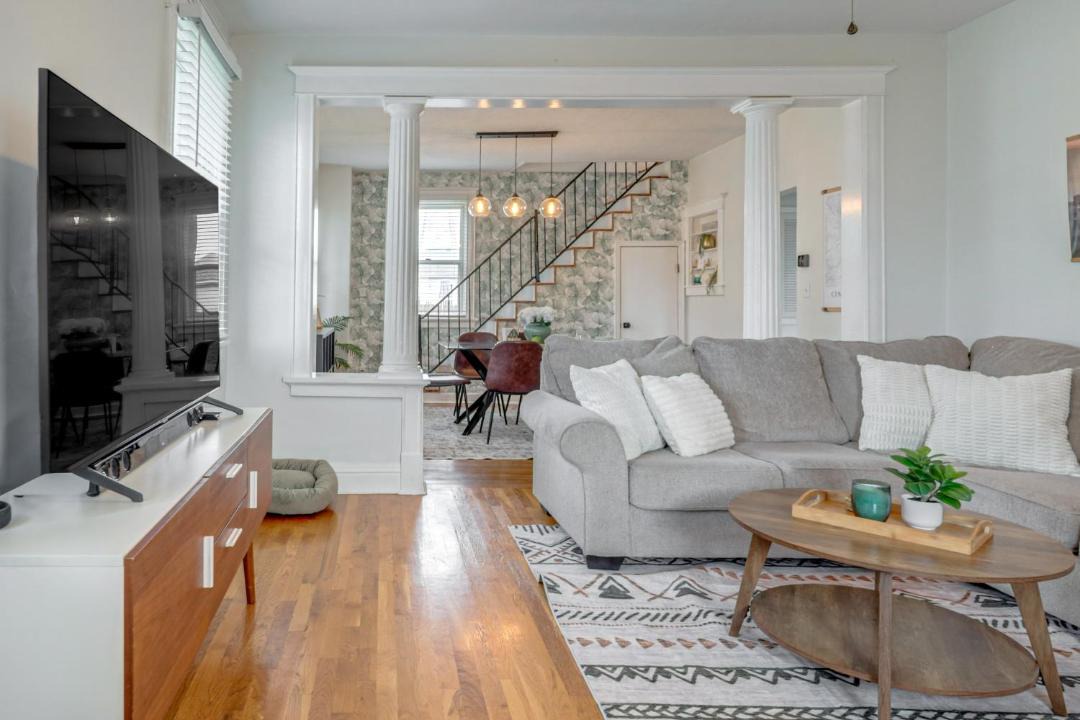 Photo of Others in Oakley