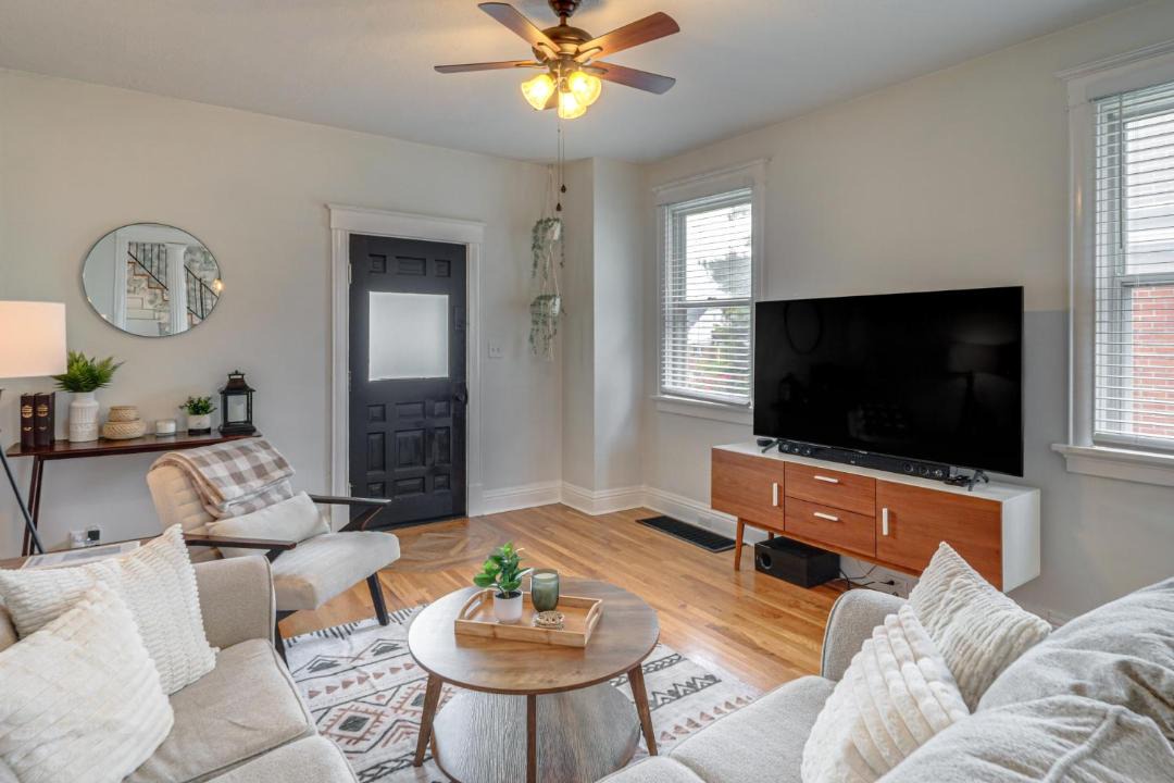 Photo of Others in Oakley