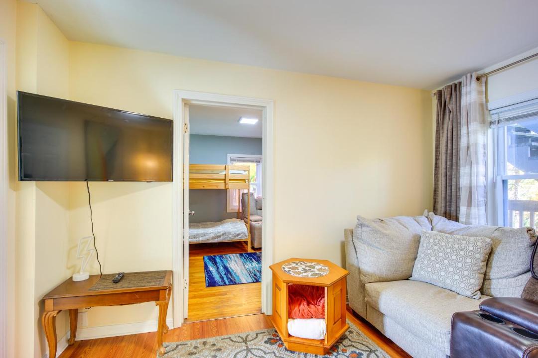 Photo of Others in Montague