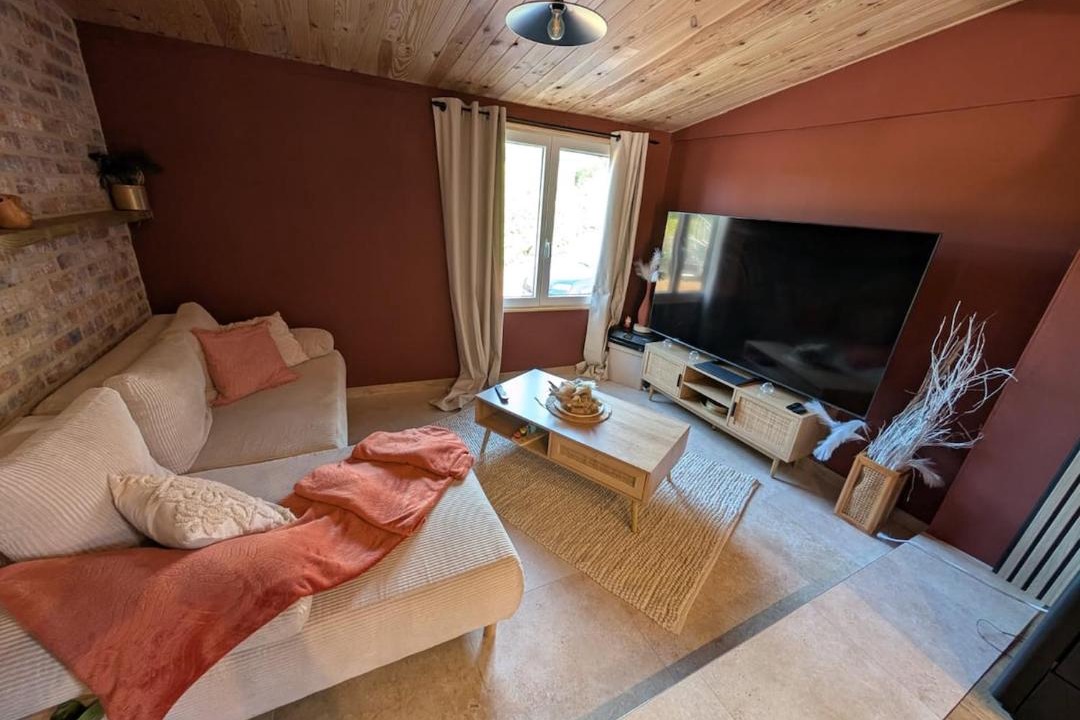 Photo of Others in Houlle