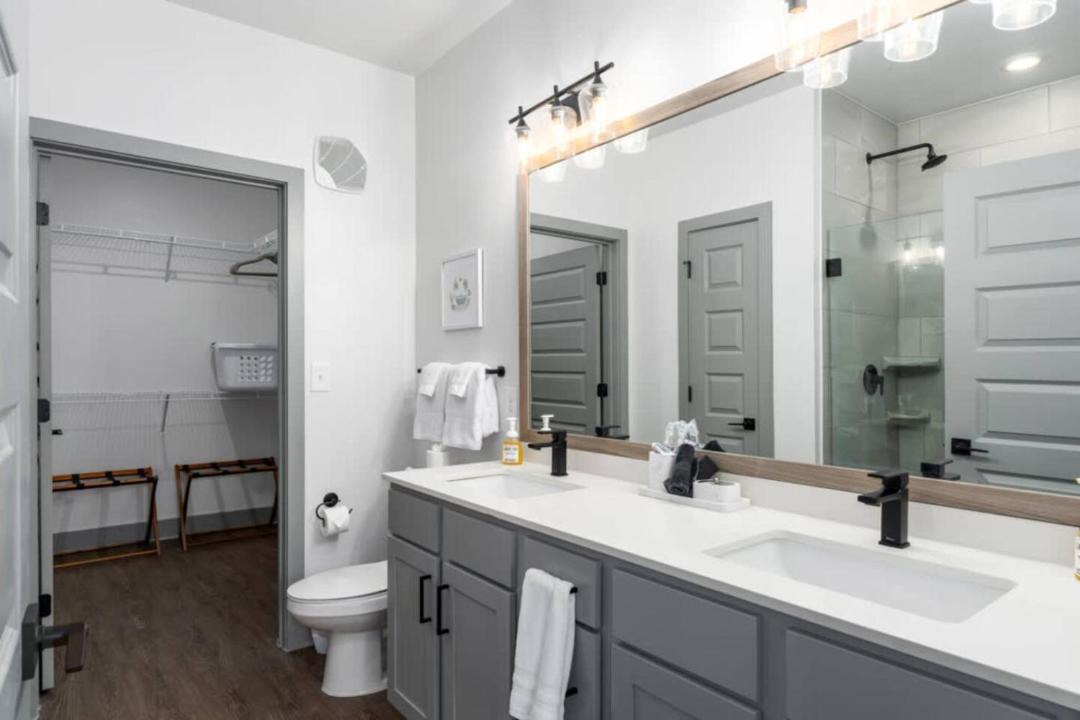 Photo of Bathroom in Crestline Heights
