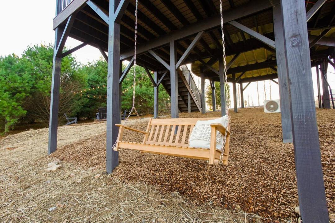 Photo of Others in Knox Dale