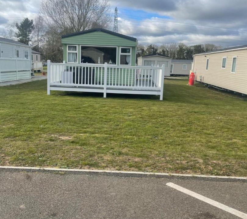 Photo of Others in Hopton