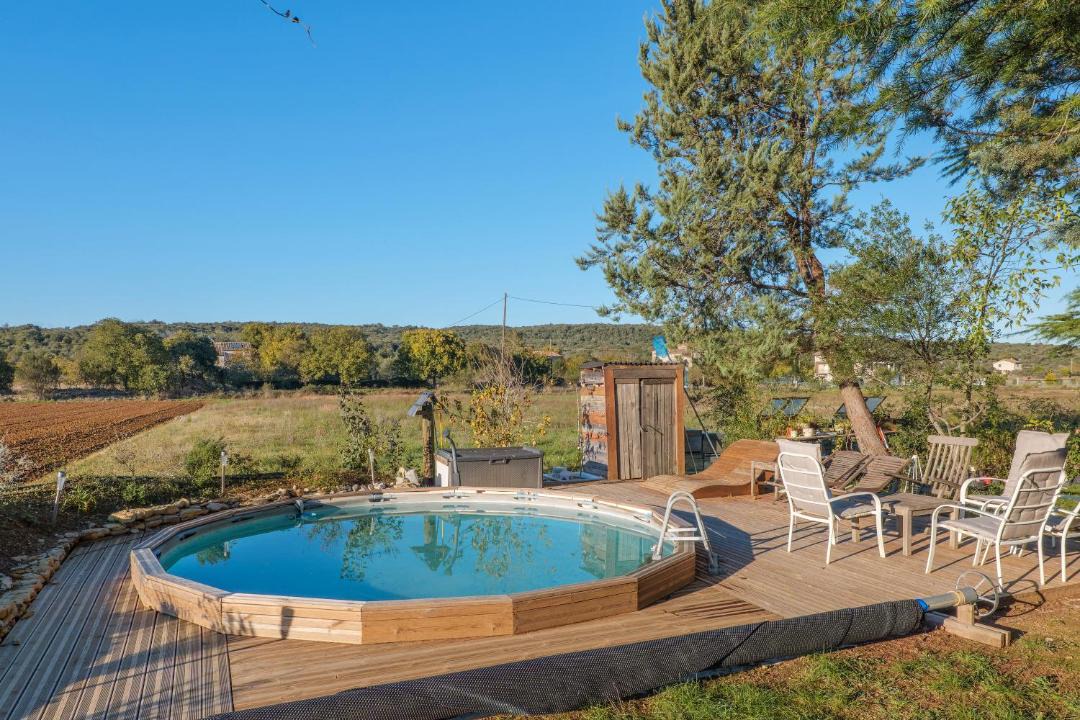 Photo of Others in Banne