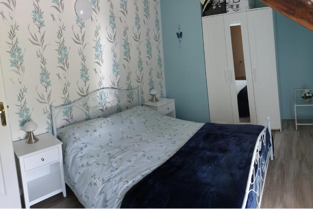 Photo of Others in Plemet