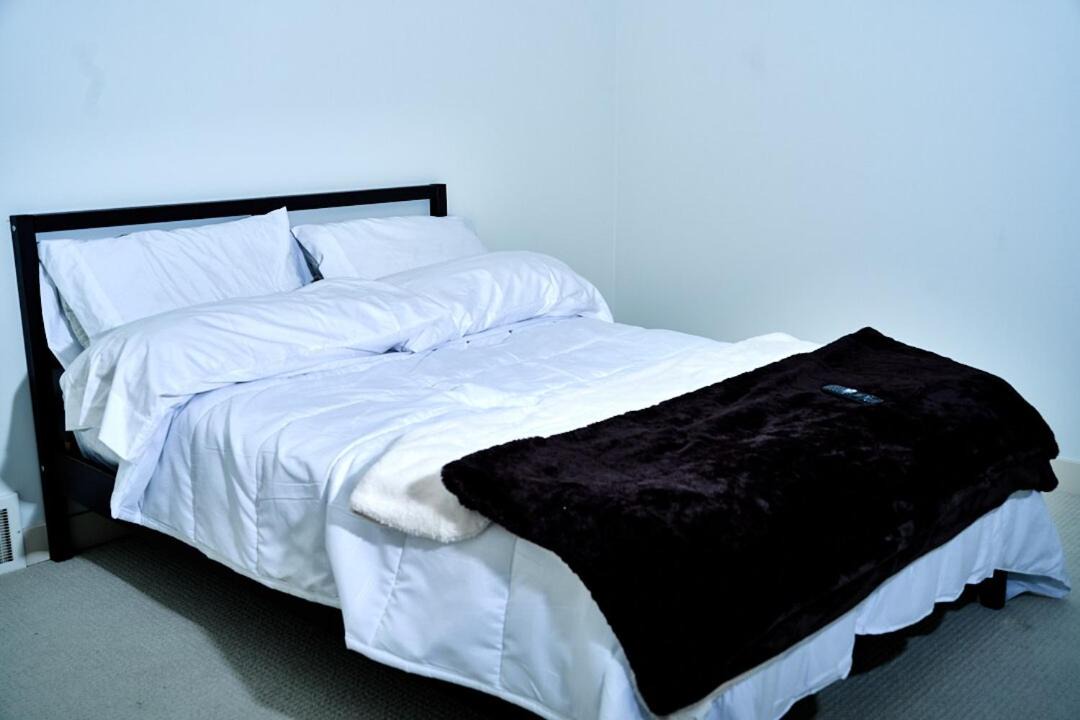 Photo of Bedroom in Evanston