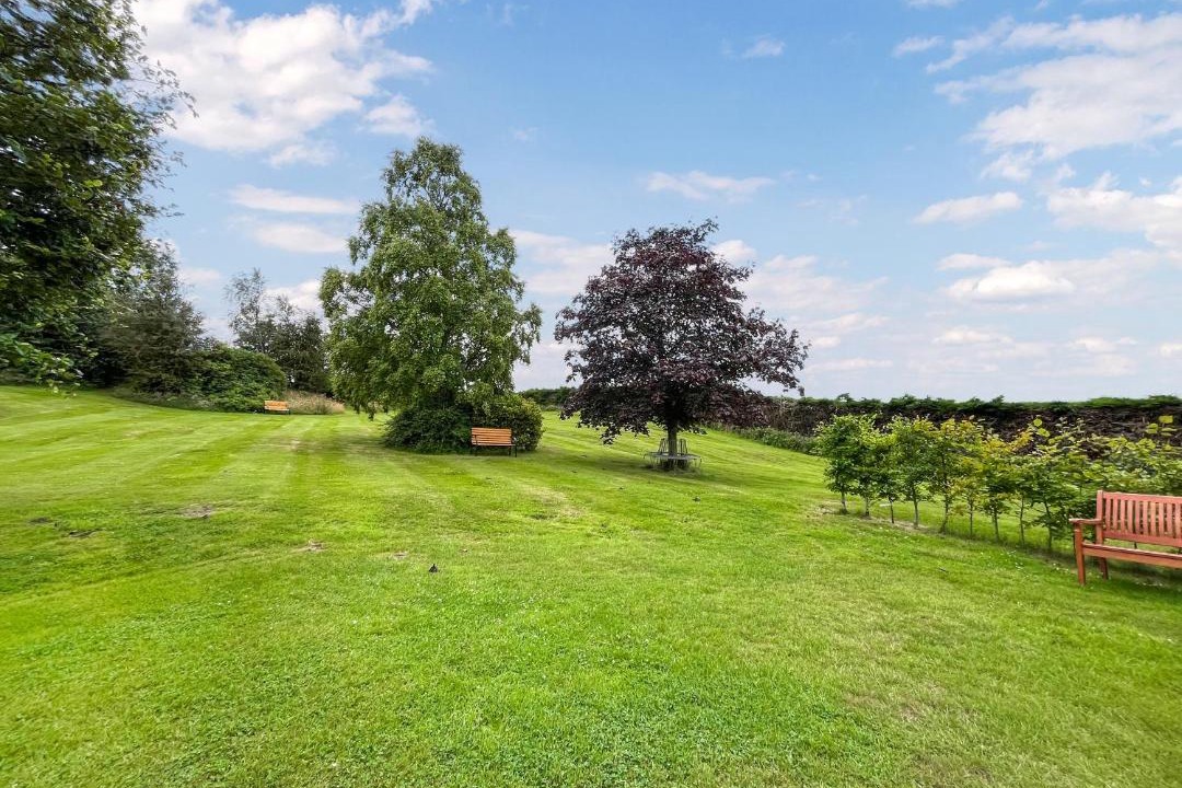 Photo of Others in Hendrerwydd