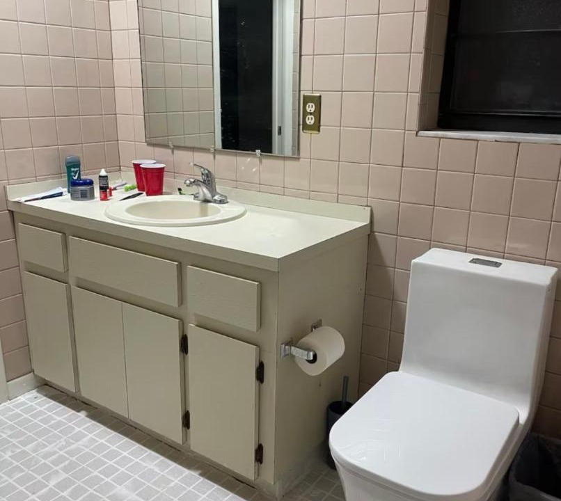 Photo of Bathroom in Largo