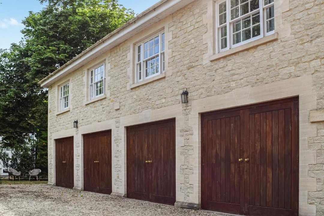 Photo of Others in Thame