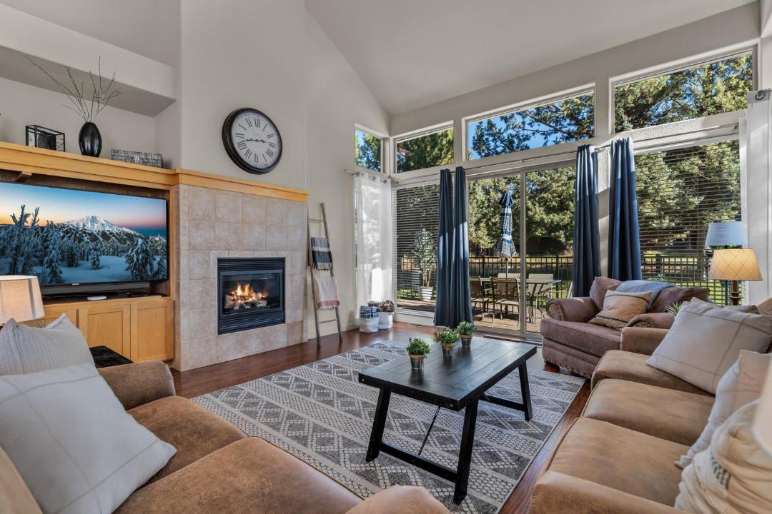 Photo of Livingroom in Redmond